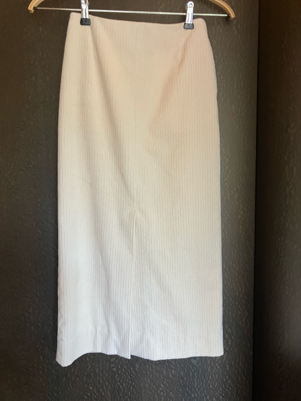 Demi-Luxe BEAMS Cream Corduroy Midi Skirt with Front Slit Size 34 European/2 US